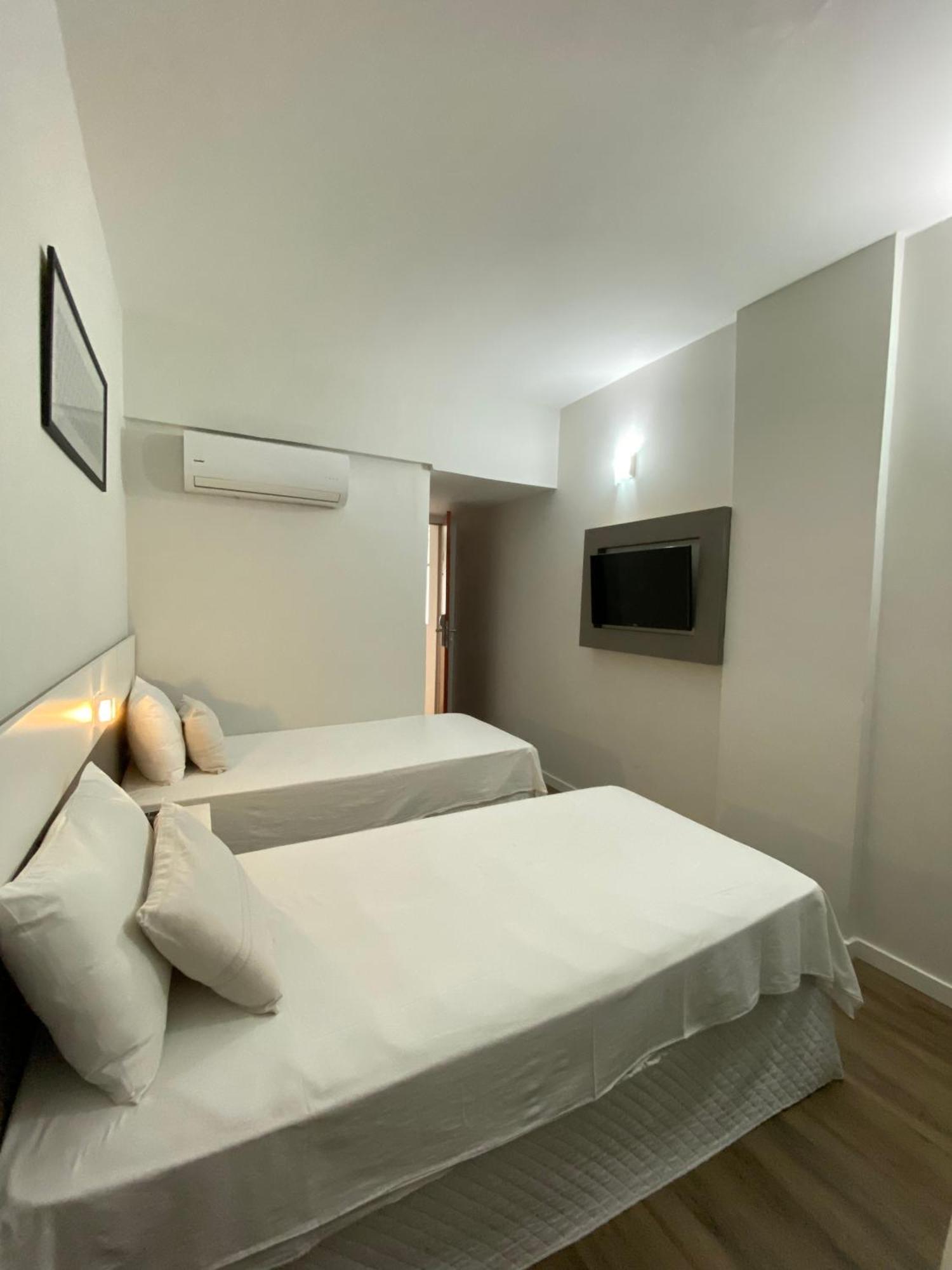 It'S Hotel Caratinga Bagian luar foto