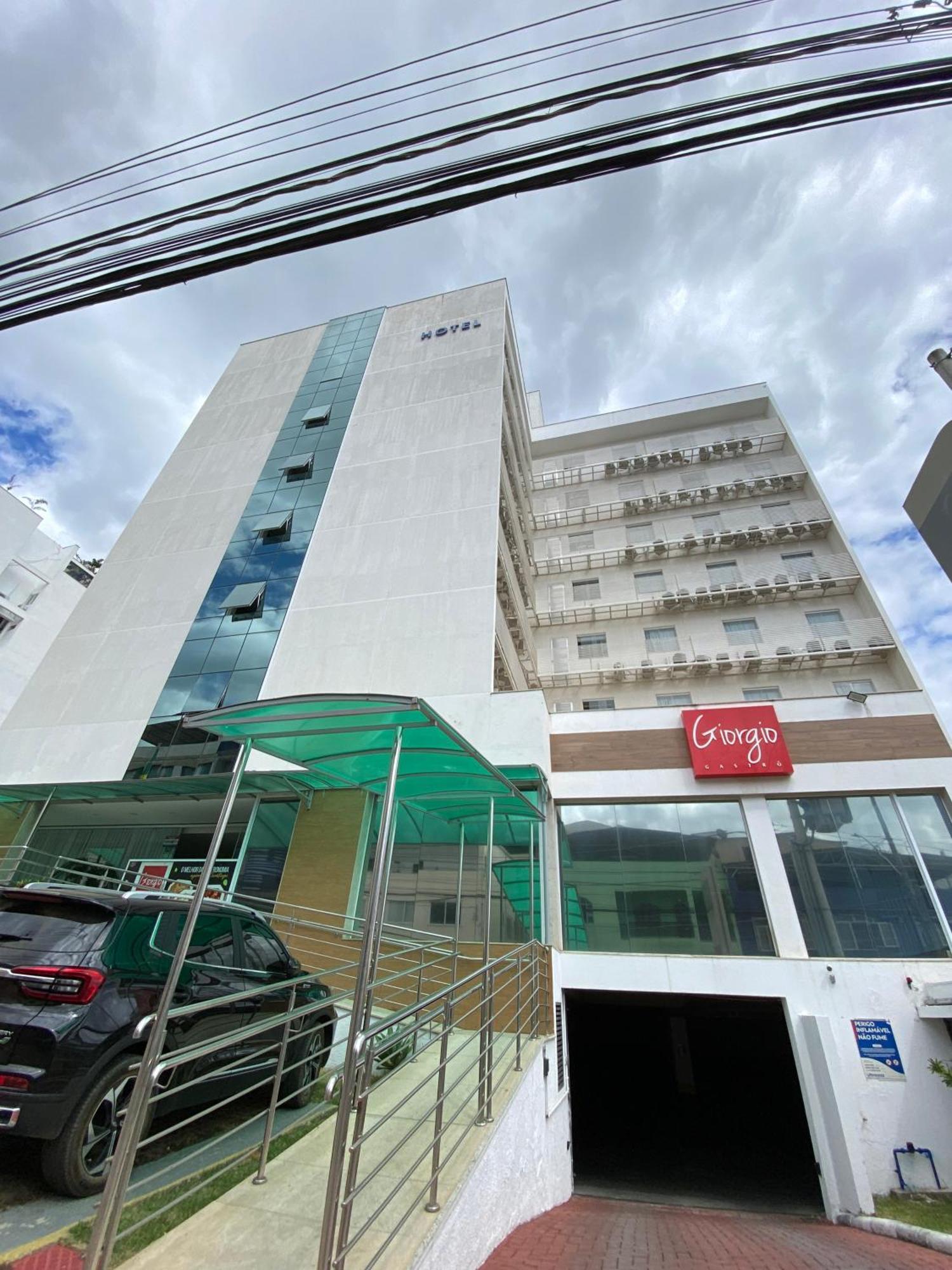 It'S Hotel Caratinga Bagian luar foto